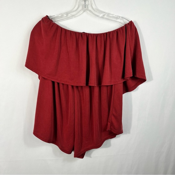 Tobi Red Off-The-Shoulder Relaxed Flowy Short Romper One Piece Jumpsuit Medium M - Picture 5 of 6